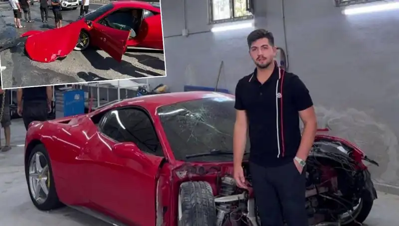 15 Milyonluk Ferrari'nin Sahibi, "Binemeden Gitti" Diyerek Duygularını Aktardı