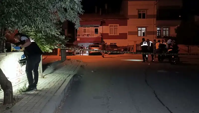 Karaman'da Dehşet Gece! Kız Arkadaşıyla Tartışan Genç Silahını Çekti