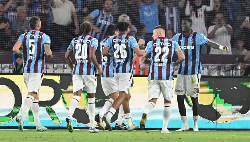 Trabzonspor, Kocaelispor'u Zorlu Maçta Geri Dönüşle Yendi