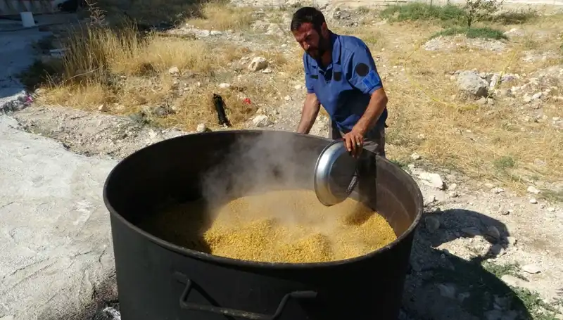 Ağustos’ta Başlayan Gelenek: Eylül’deki Geleneksel Kazanlar Kaynamaya Başladı