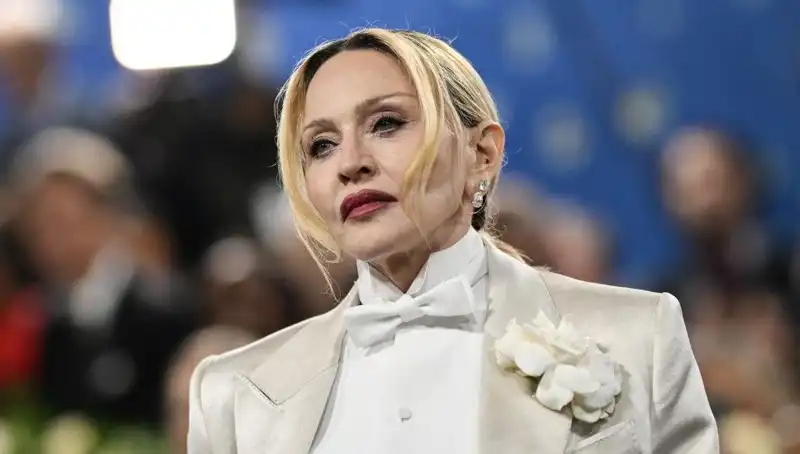 Madonna'nın Yeni Diyeti: Kanserle Mücadelede Kayıp mı Kazanç mı?