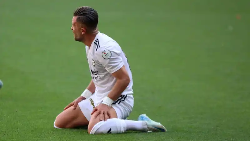 Futbolda Çalkantılı Dönem: Takımlar Küme Düşerken Puan Silme Ceza Şokunda!