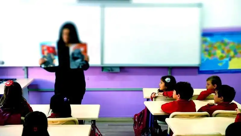 MEB Ücretli Öğretmenlik Başvuruları 2025: Detaylar ve Süreç Hakkında Bilmeniz Gerekenler