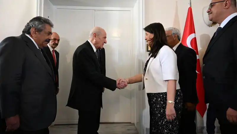 Bahçeli, DEM Partisi Temsilcileriyle Kritik Görüşme Gerçekleştirdi
