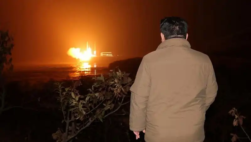 Kuzey Kore'nin Silah Programının Bedelini Amerikan Halkı mı Ödüyor?