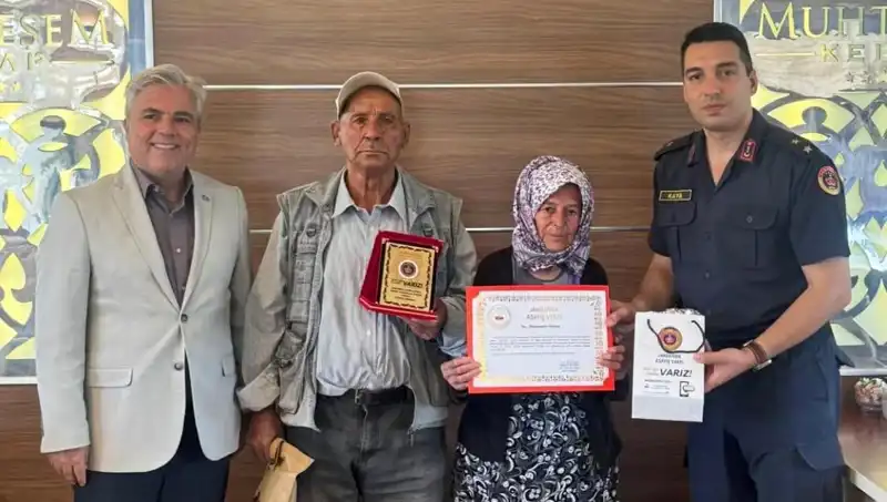 Tek Evinin Bağışlandığı Aile: Jandarma ile Duygusal Bir Hikaye