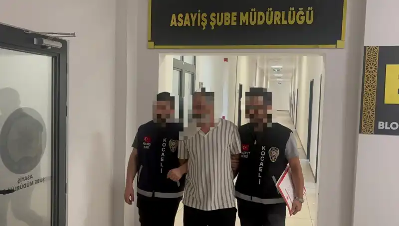 Kocaeli'nde Şok Eden Aile Vahşeti: İki Kişi Hayatını Kaybetti
