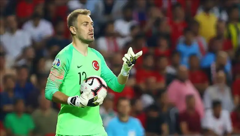 Mert Günok: Futbol Kariyerime Veda Edeceğim Yaş Belli Oldu