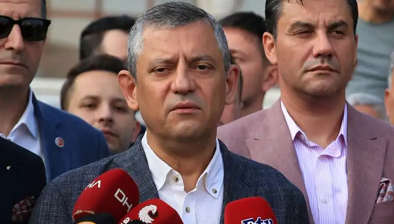 Sandığı Ortadan Kaldırmak İsteyenler Kimler? Özgür Özel Açıklıyor