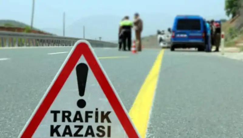 Bitlis'te Faciadan Dönüldü: İki Ayrı Trafik Kazasında 19 Yaralı