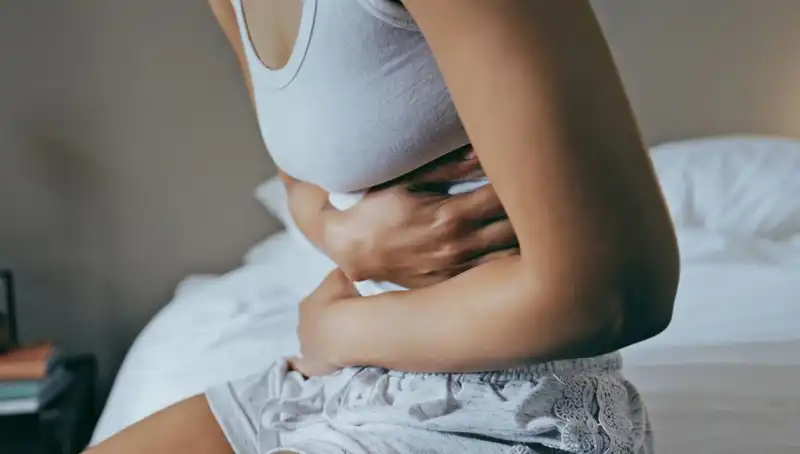22 Yaşında Bağırsak Kanseri Teşhisi: Genç Yaşta Tehlikeli Belirtiler
