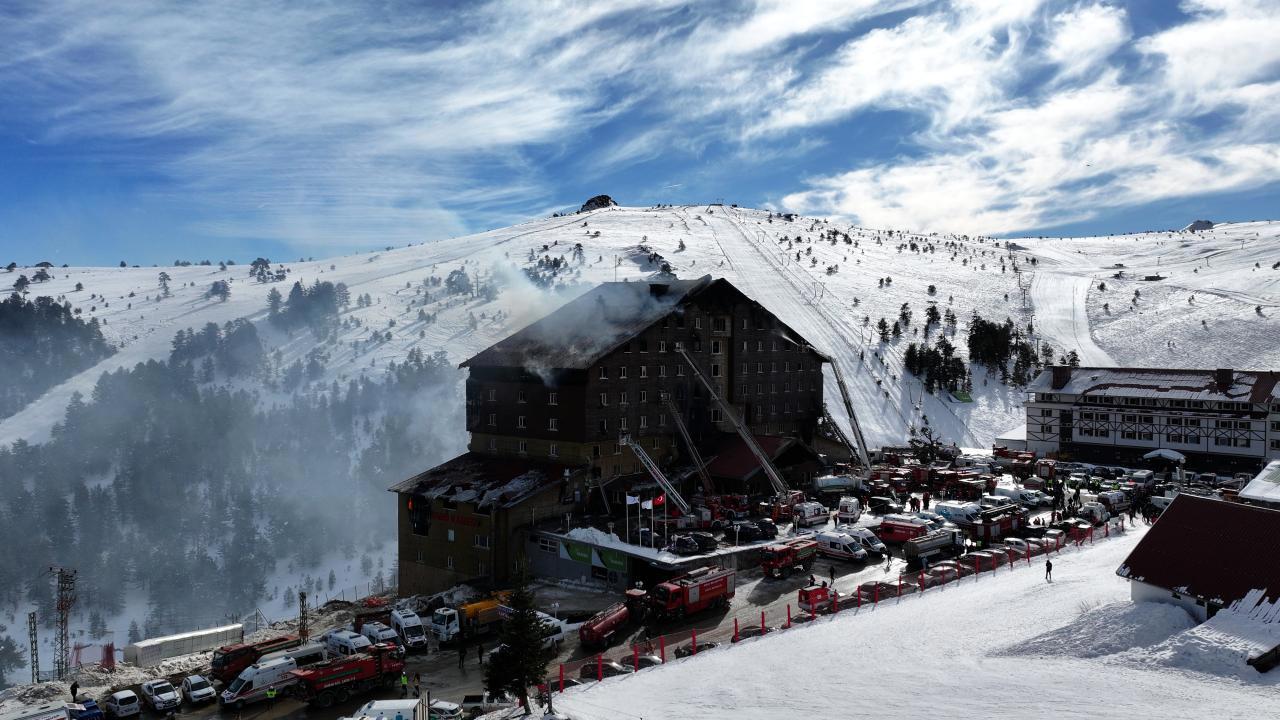 Bolu Belediyesi'nin Yanan Otele Uygunluk Belgesi Şaşırttı