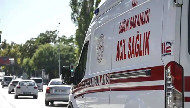 Mangalda Pul Biber Yakan Mahalleli, Apartmanı Tahliye Etti